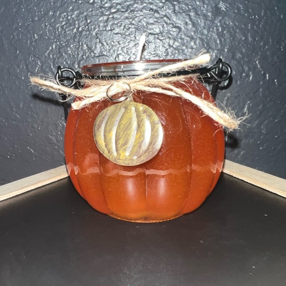 Handmade Pumpkin Pie Candle - Picture 4 of 6